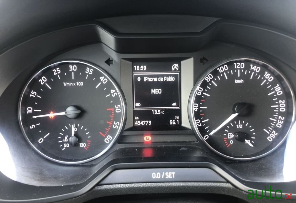 2014' Skoda Octavia Break photo #2