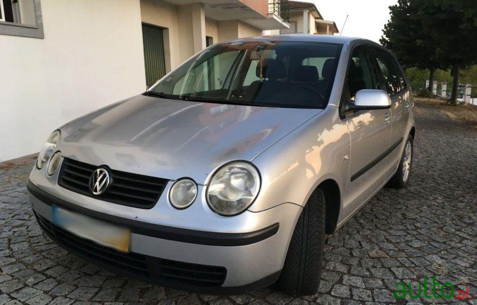 2003' Volkswagen Polo photo #1
