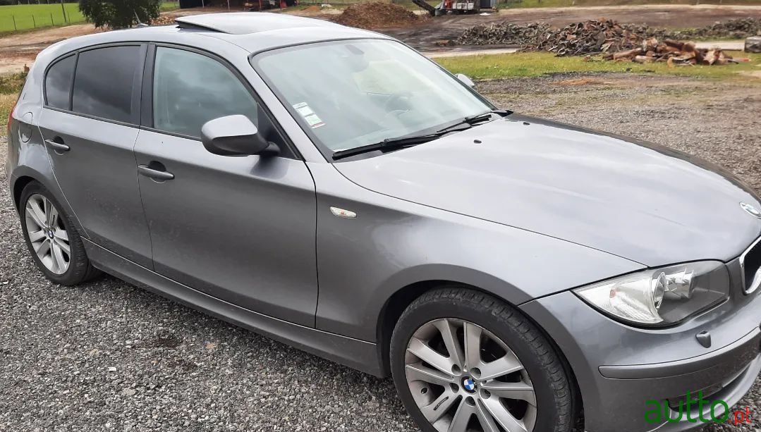 2016' BMW 120 photo #1