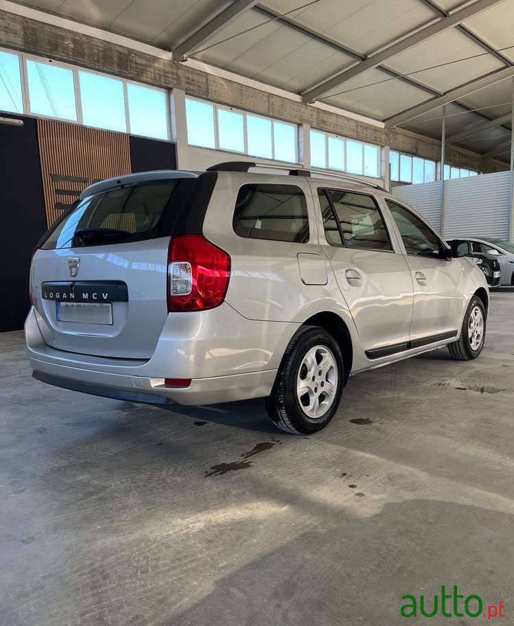 2015' Dacia Logan Mcv photo #6