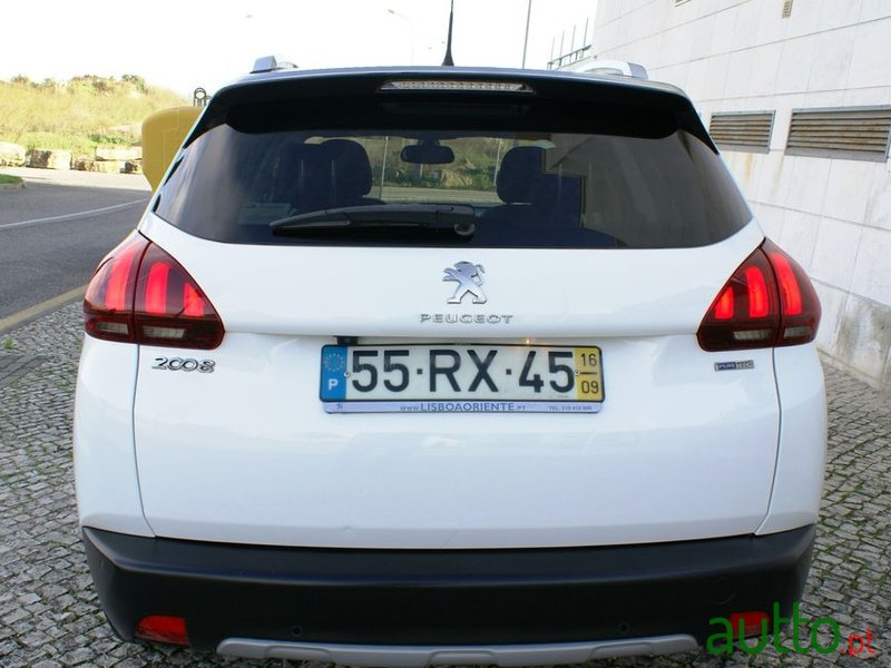 2016' Peugeot 2008 photo #6