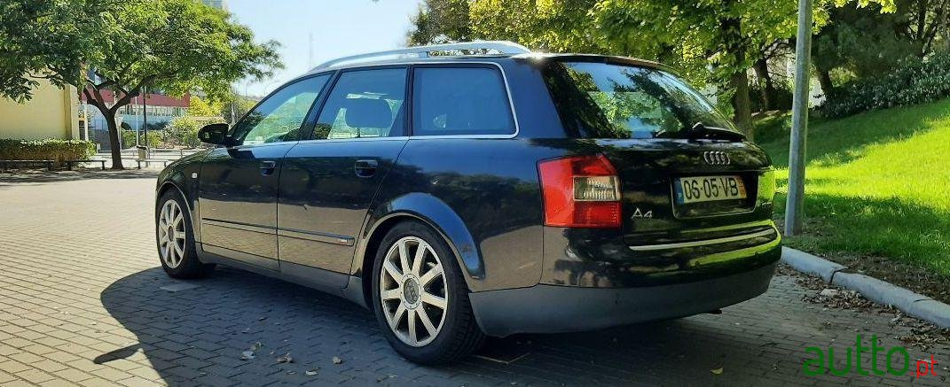 2003' Audi A4 Avant photo #4