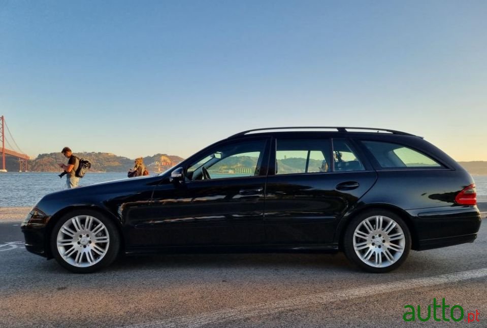 2007' Mercedes-Benz E-320 photo #5