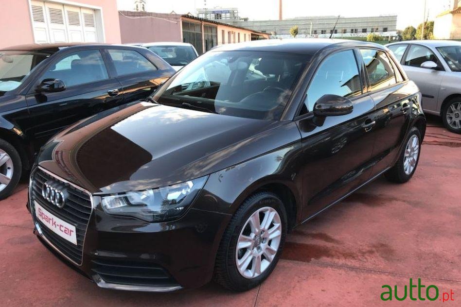 2012' Audi A1 Sportback photo #2