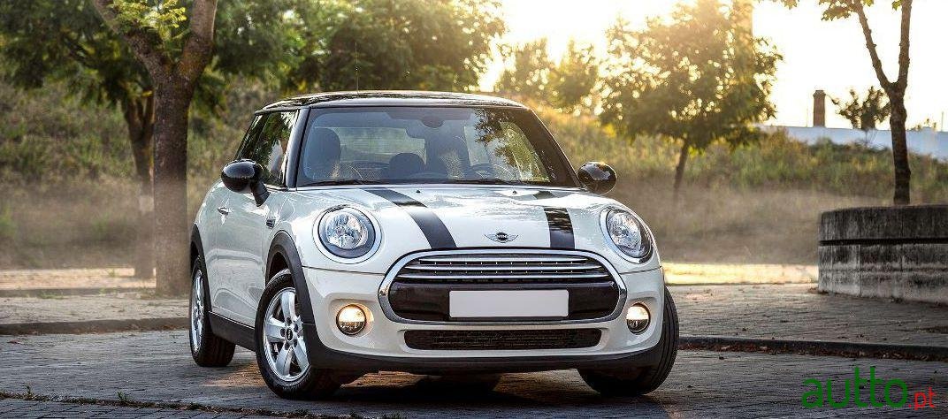 2014' MINI Cooper photo #1