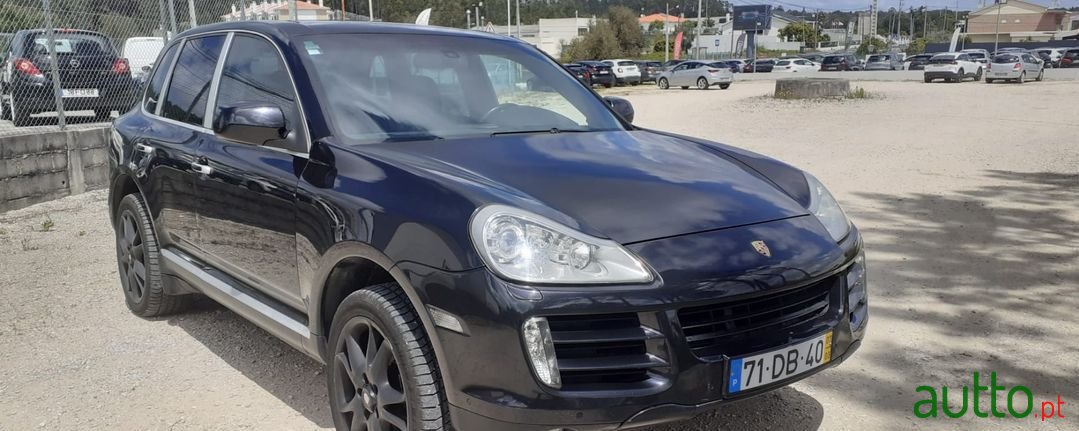 2007' Porsche Cayenne photo #3