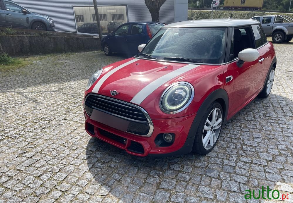 2020' MINI Cooper 3 Portas photo #6