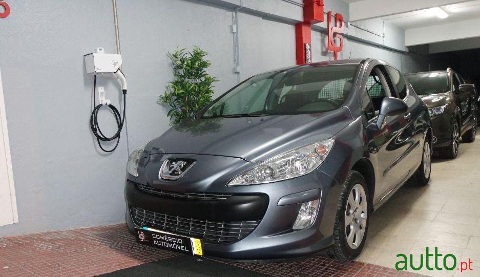 2008' Peugeot 308 photo #1