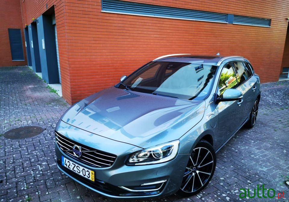 2016' Volvo V60 photo #1