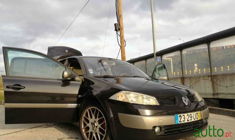 2003' Renault Megane photo #3