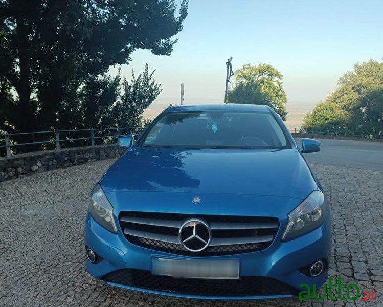 2015' Mercedes-Benz A 180 photo #3