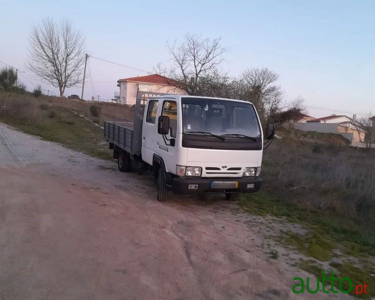 2003' Nissan Cabstar photo #2