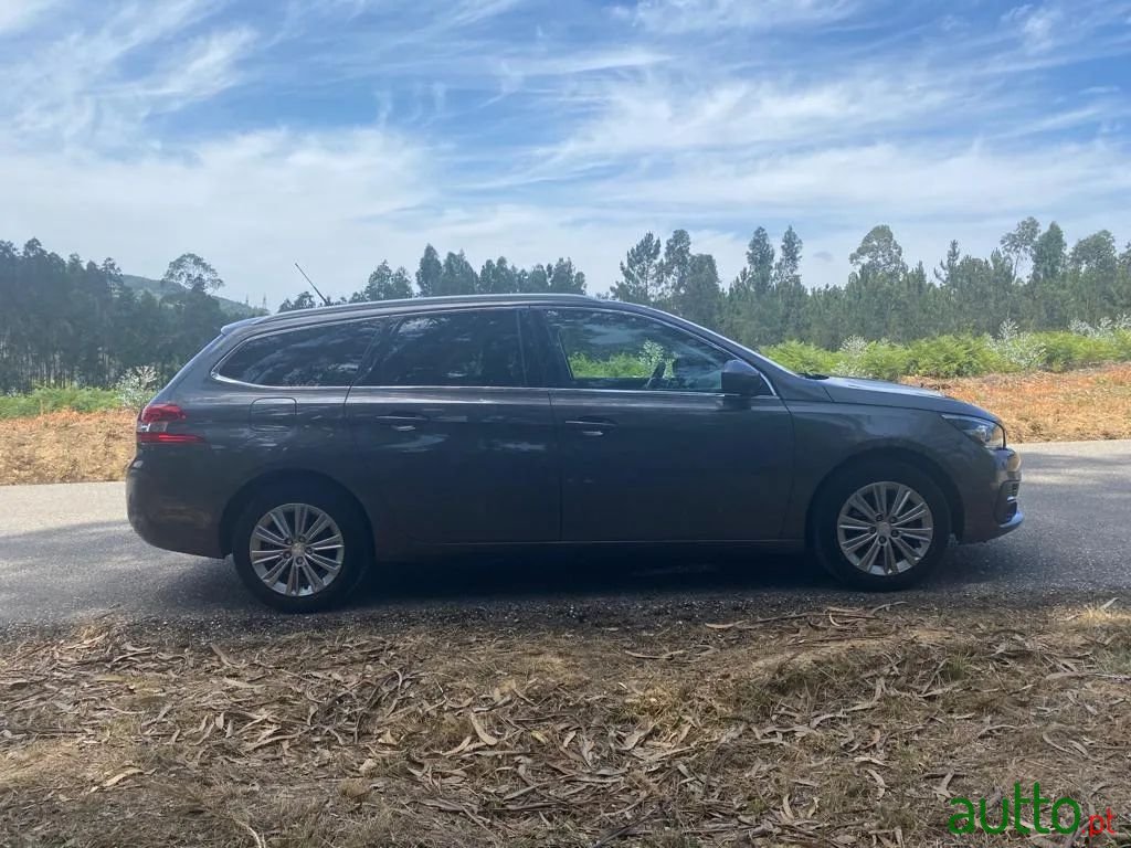 2018' Peugeot 308 Sw photo #3