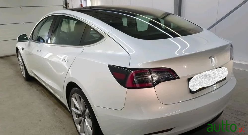 2019' Tesla Model 3 photo #3