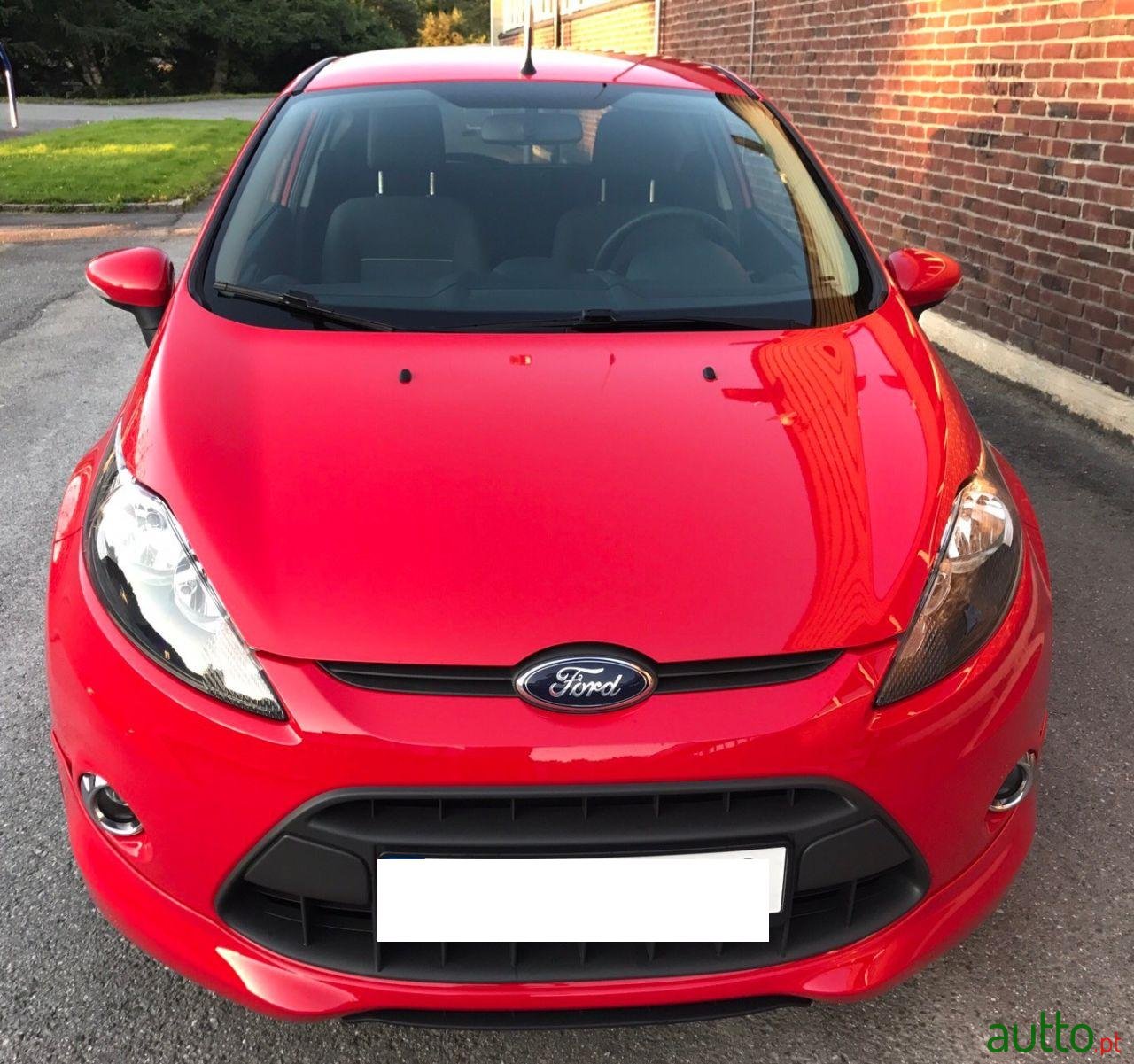 2011' Ford Fiesta photo #5