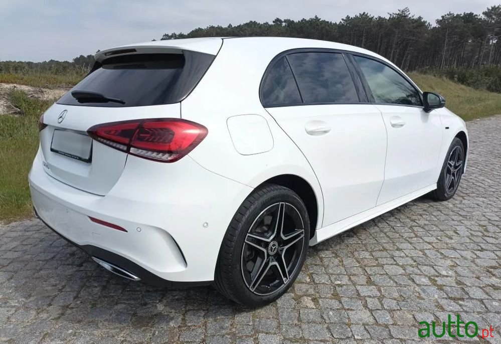 2021' Mercedes-Benz Classe A E Amg Line photo #3