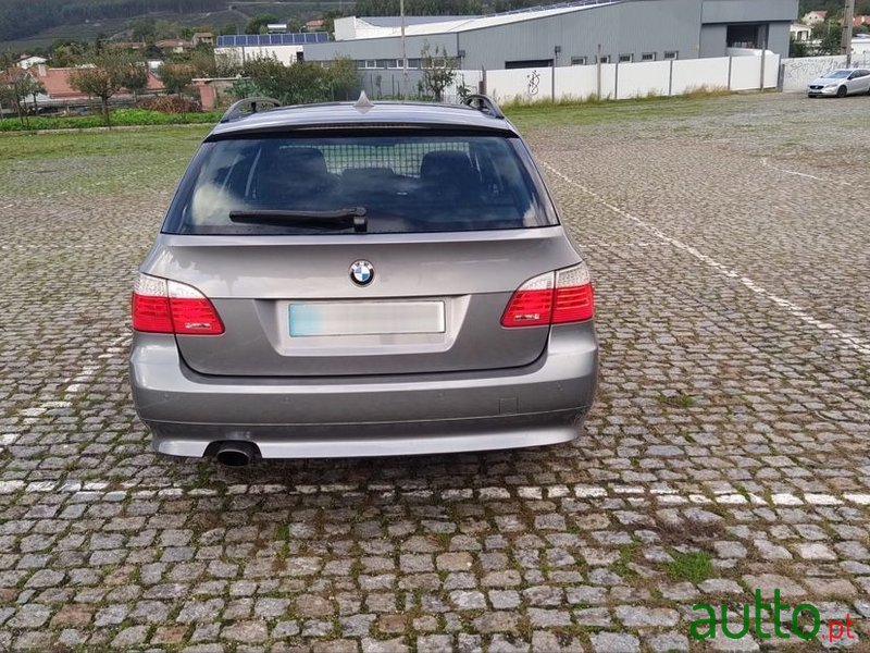 2010' BMW 520 photo #6
