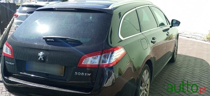 2011' Peugeot 508 Sw photo #3