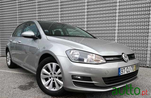 2015' Volkswagen Golf photo #1