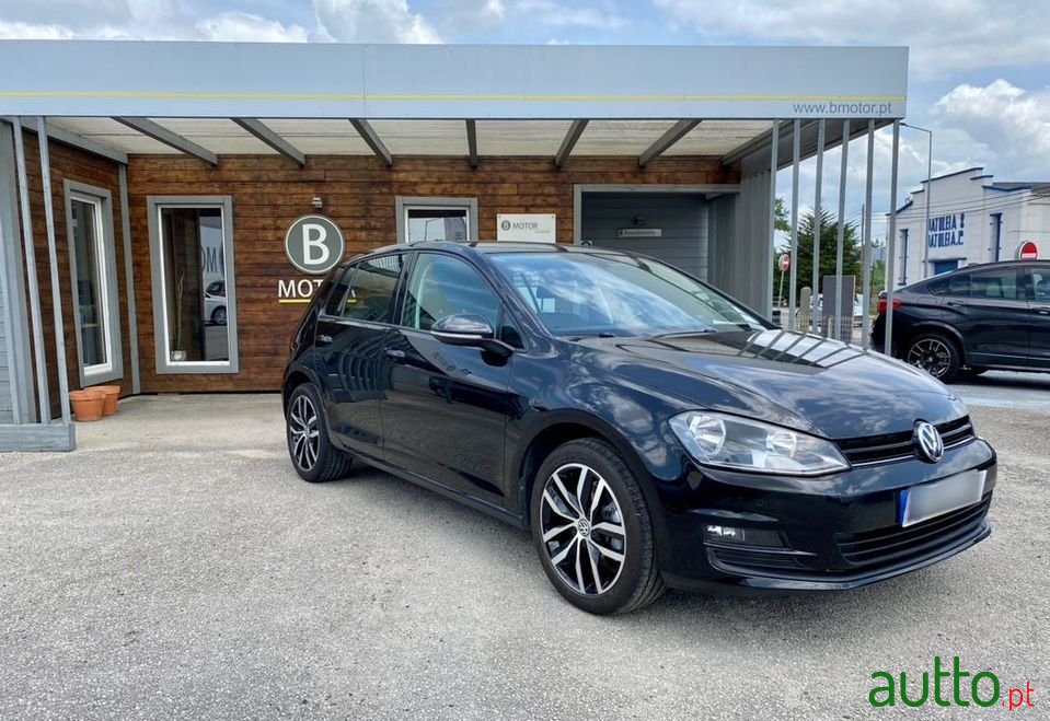 2016' Volkswagen Golf photo #4