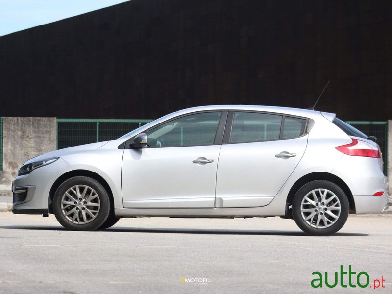 2014' Renault Megane photo #4