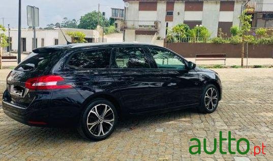 2017' Peugeot 308 Sw photo #3