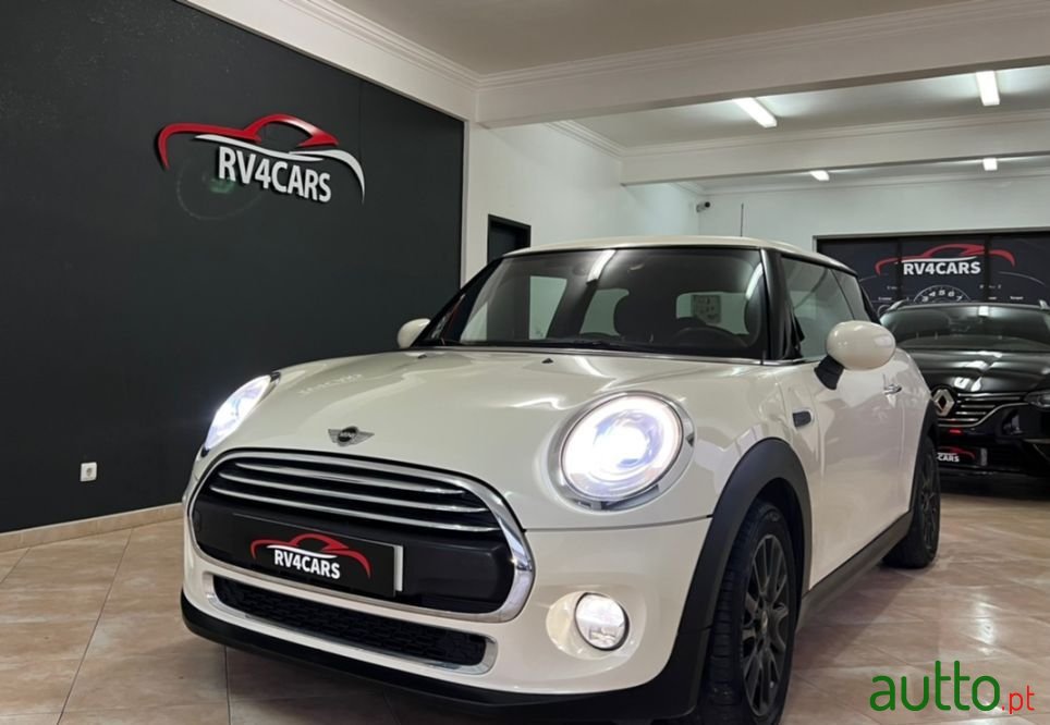 2014' MINI One photo #3