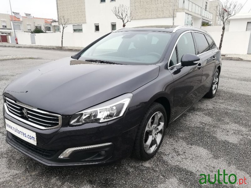 2015' Peugeot 508 Sw photo #2