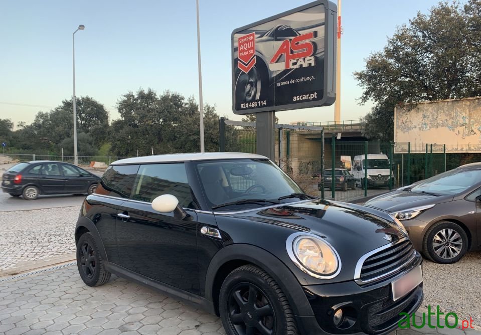 2013' MINI One D photo #1