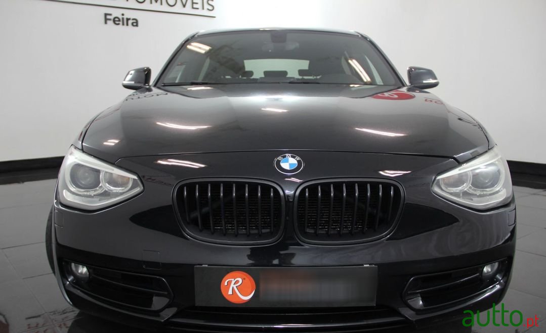 2011' BMW 120 photo #2