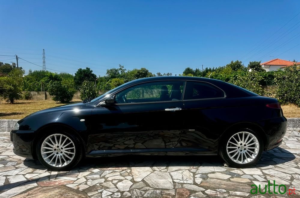 2007' Alfa Romeo GT 1.9 Jtd M-Jet photo #4
