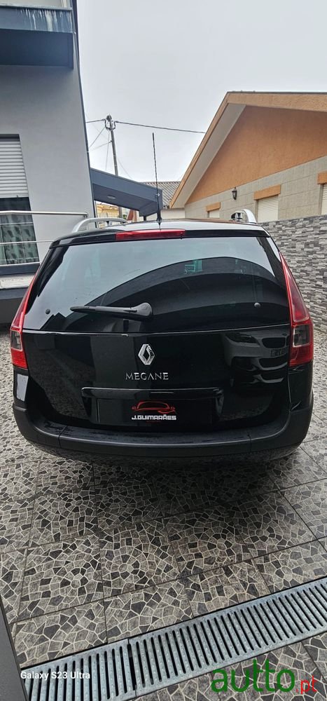 2008' Renault Megane Break photo #5