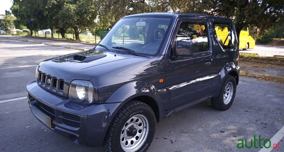 2010' Suzuki Jimny photo #1