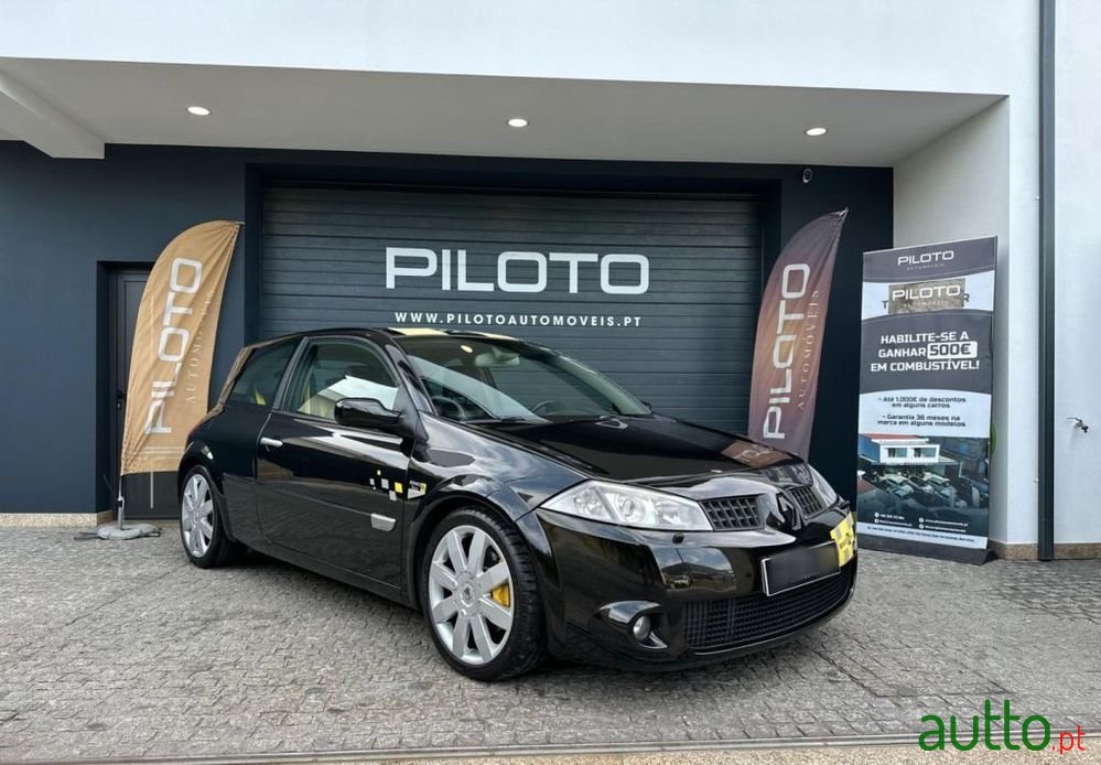 2004' Renault Megane 2.0 T 16V Sport photo #1