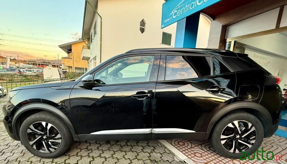 2022' Peugeot 2008 photo #6