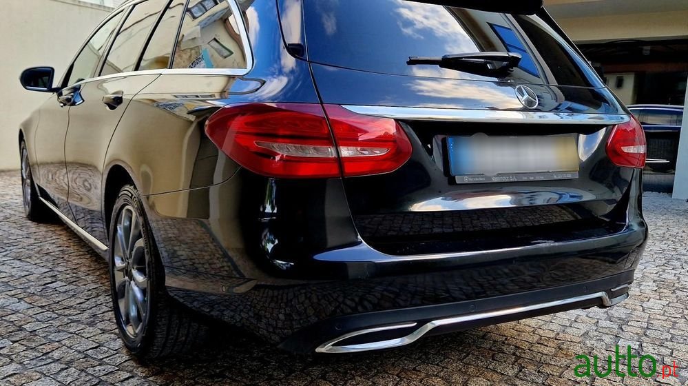 2016' Mercedes-Benz Classe C photo #5