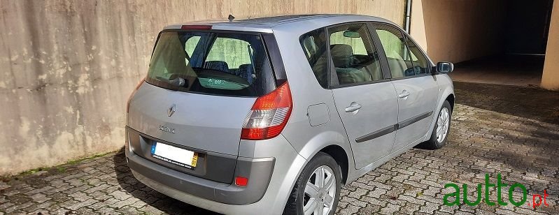 2005' Renault Scenic photo #4