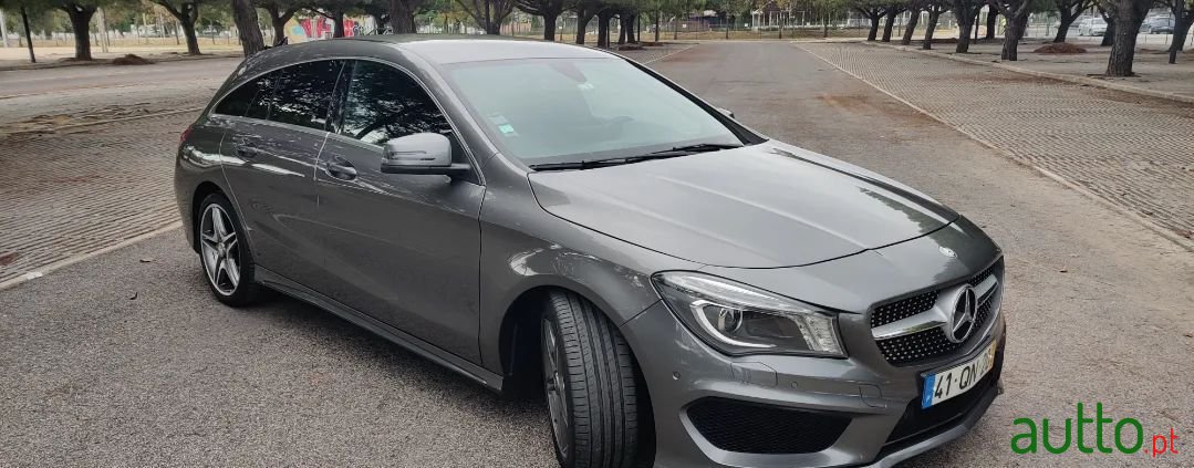2015' Mercedes-Benz Cla-180 photo #5