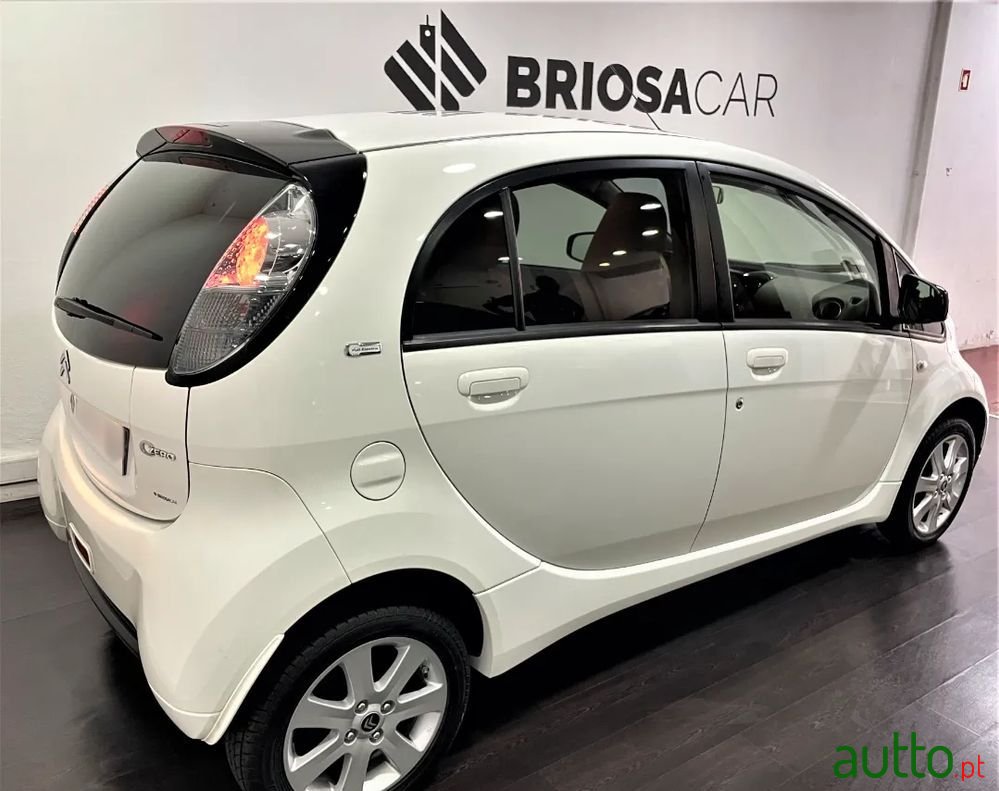 2020' Citroen C-Zero Seduction photo #5