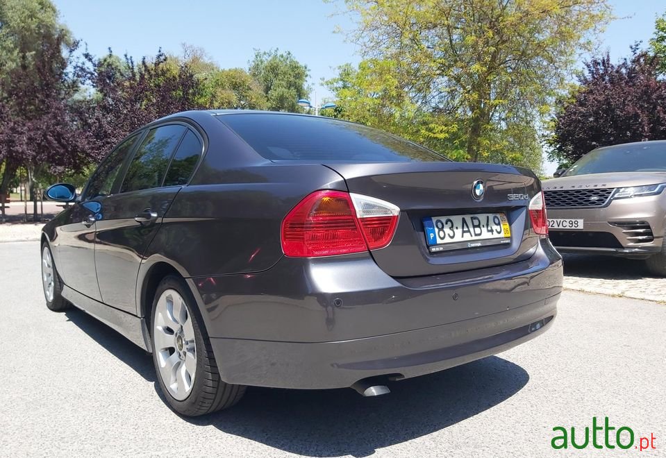 2005' BMW 320 photo #3