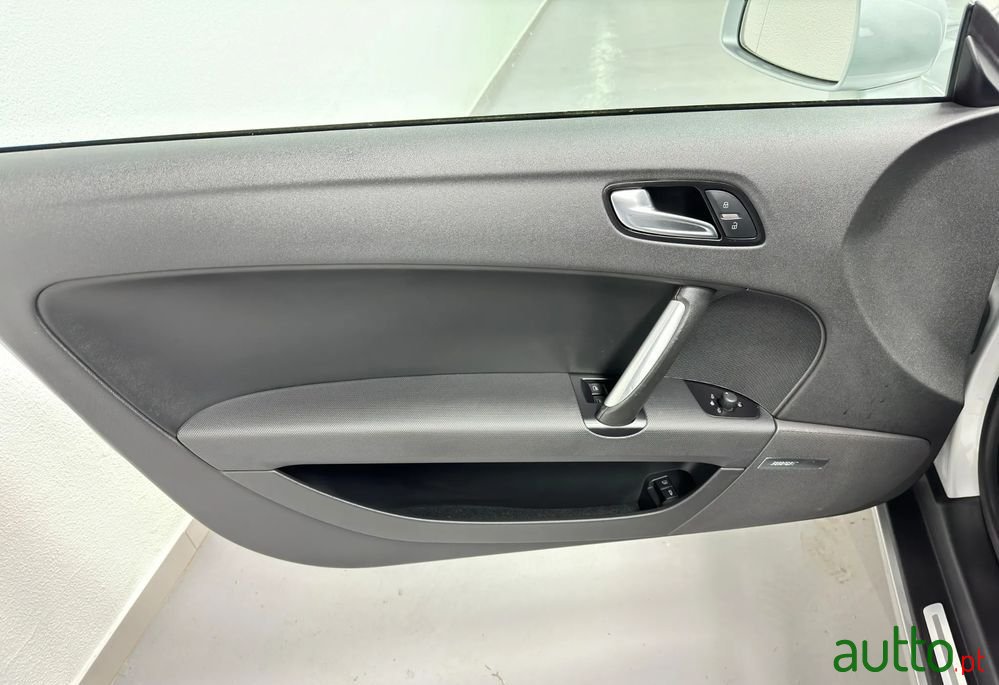 2009' Audi TT Roadster photo #6