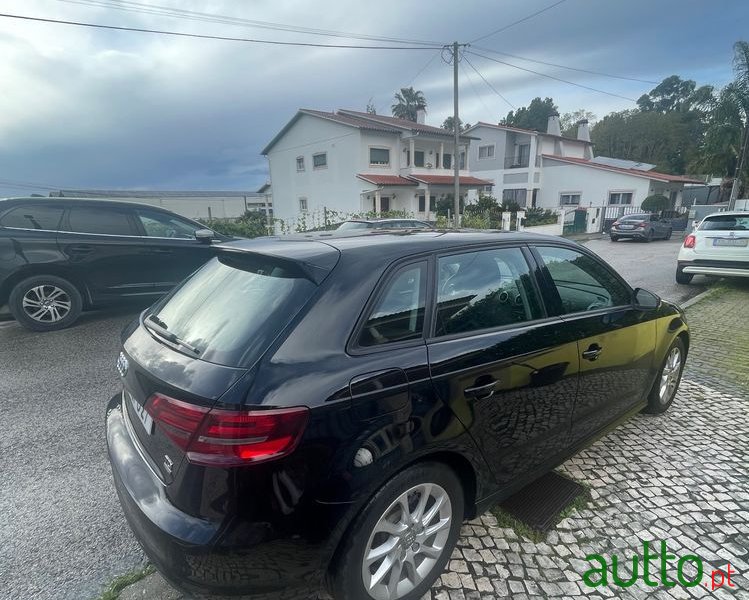 2015' Audi A3 Sportback photo #4