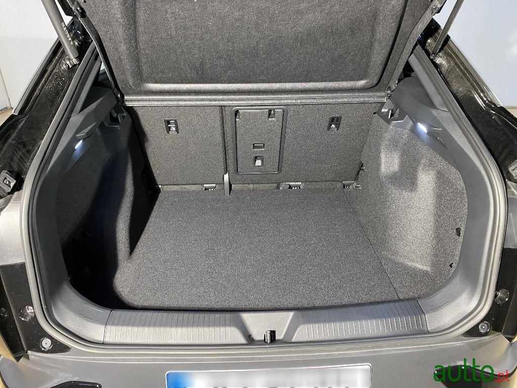 2022' Volkswagen ID.5 photo #6