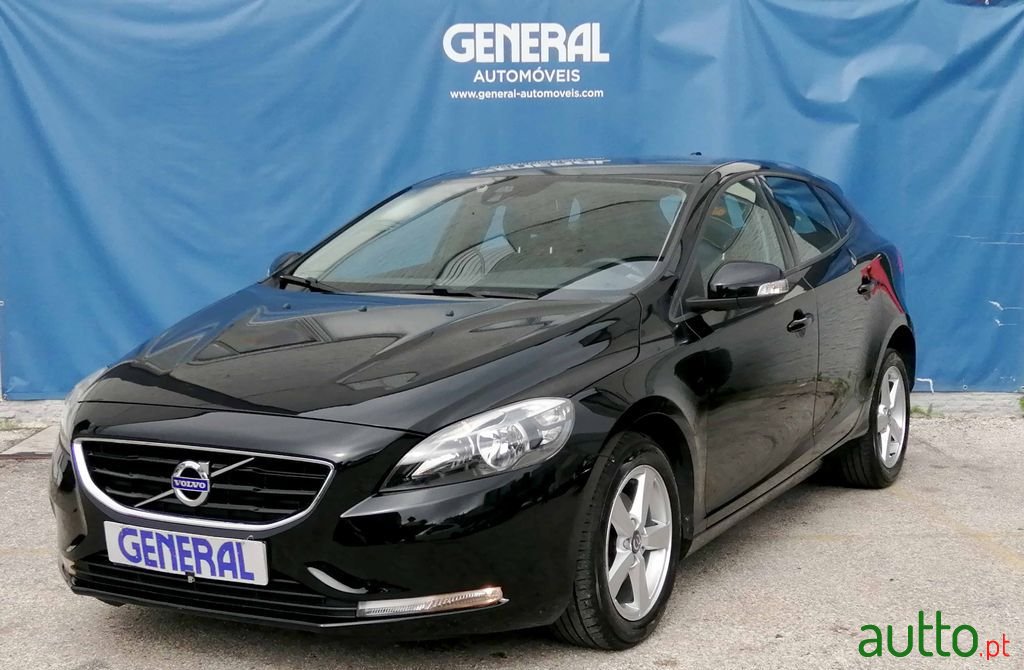 2015' Volvo V40 photo #1