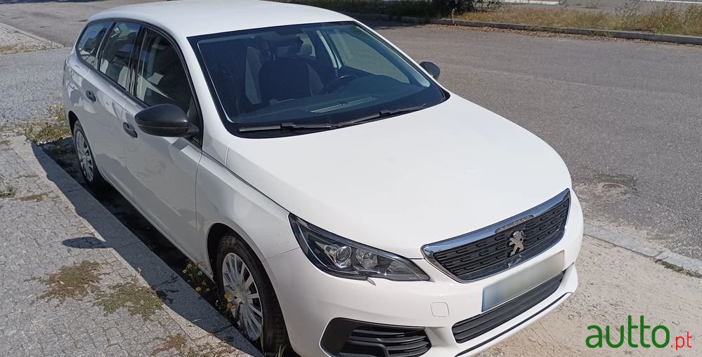 2018' Peugeot 308 Sw photo #1