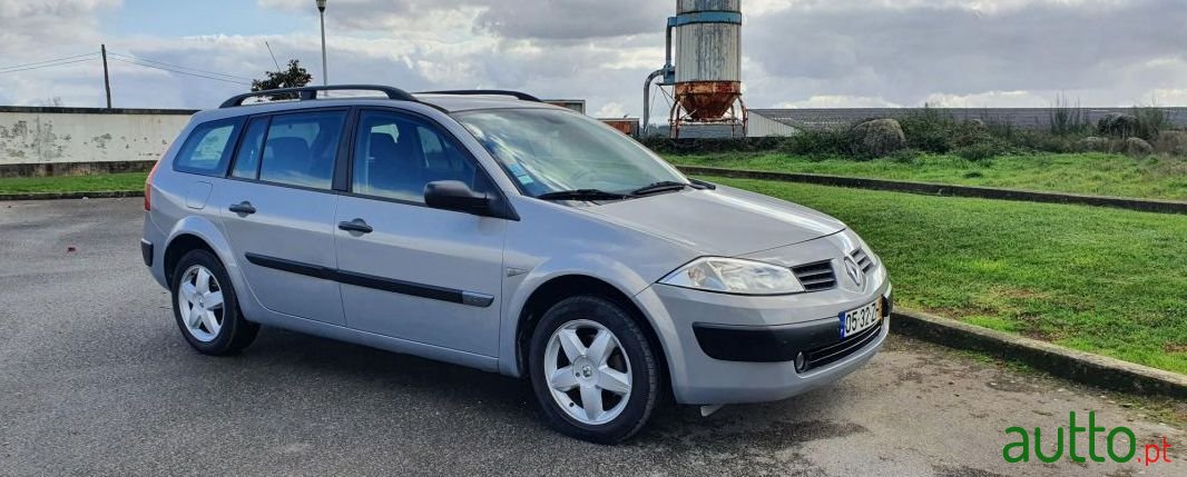 2004' Renault Megane Break photo #3