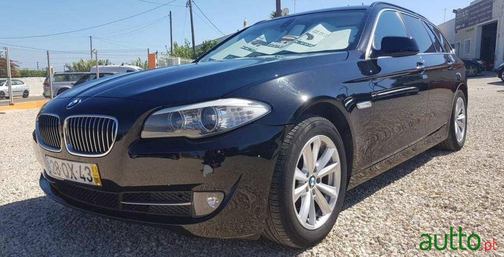 2011' BMW 520 D Touring 184Cv photo #2