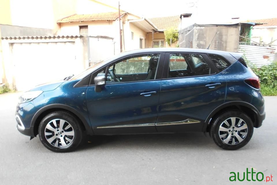 2019' Renault Captur photo #4