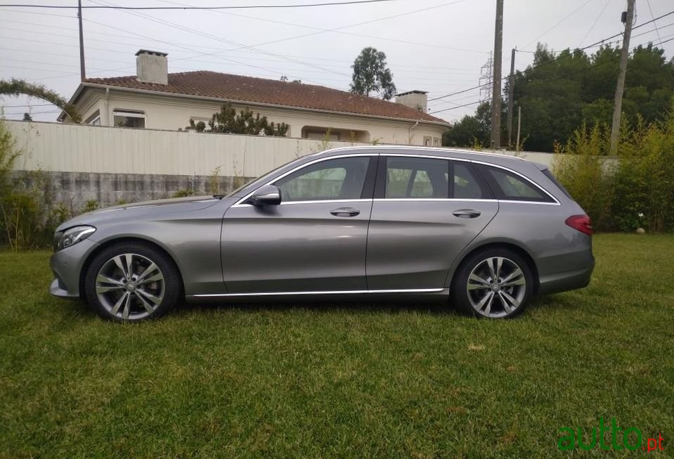 2015' Mercedes-Benz C-220 photo #2