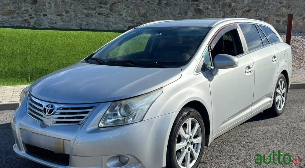 2010' Toyota Avensis Sd 2.0 D-4D photo #1